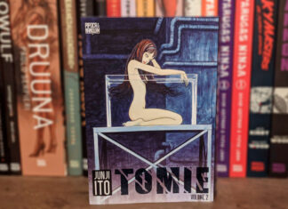 Resenha | Tomie vol. 2 tomie-volume-2-junji-ito-pipoca-e-nanquim-capa
